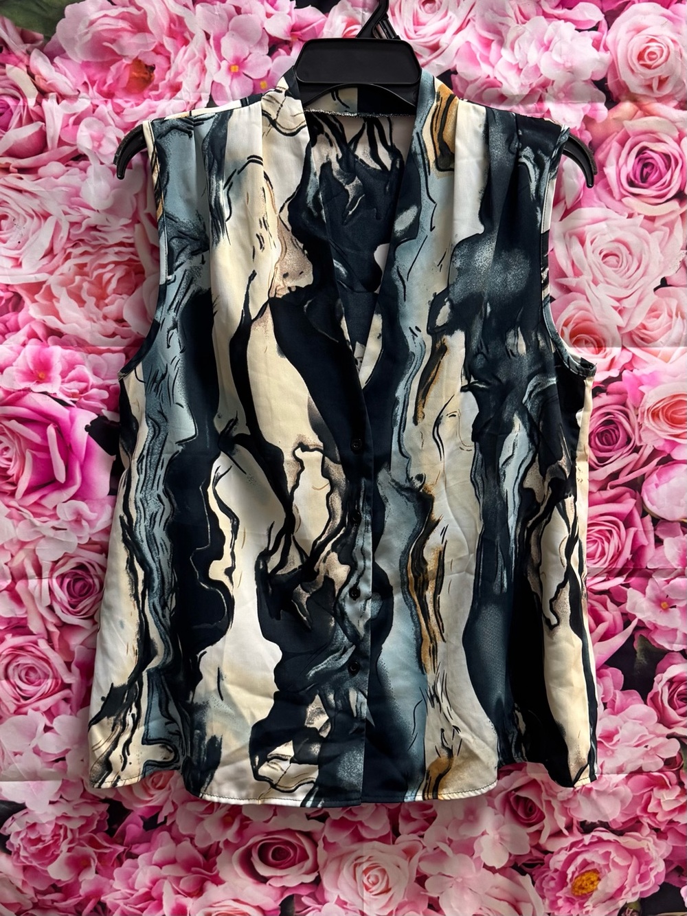 SHEIN Marble-Print Sleeveless V-Neck Button-up Blouse - Blue & Cream